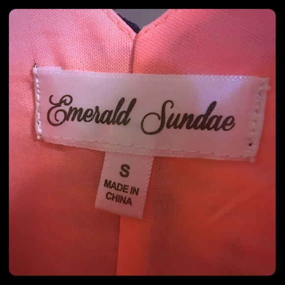 Emerald Sundae Floral Dress EUC. Small Juniors. - Picture 6 of 8